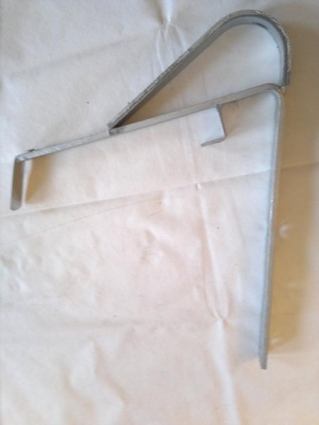 Schneefanggitter Stützen Halter / kurz / zum aufnageln / verzinkt